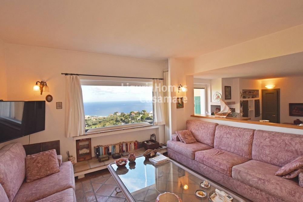 casa indipendente in vendita a Sanremo in zona Coldirodi