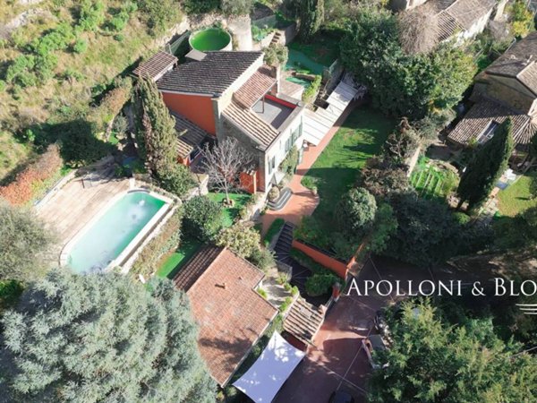 casa indipendente in vendita a Sanremo