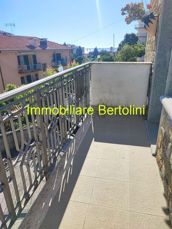 casa indipendente in vendita a Sanremo