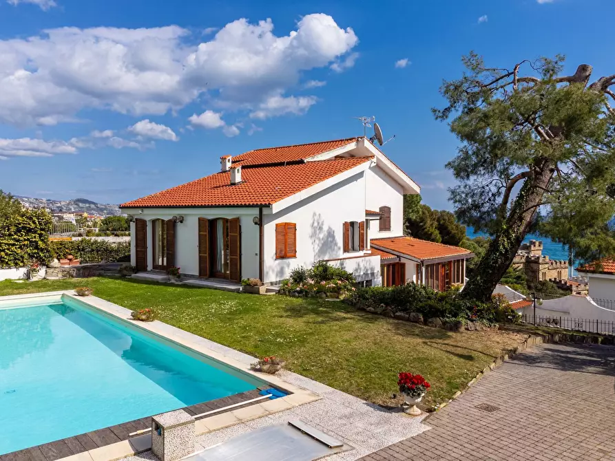 casa indipendente in vendita a Sanremo