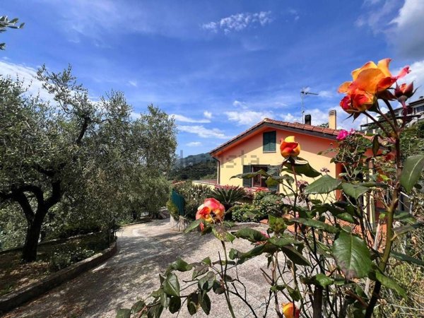 casa indipendente in vendita a Sanremo