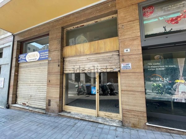 negozio in vendita a Sanremo