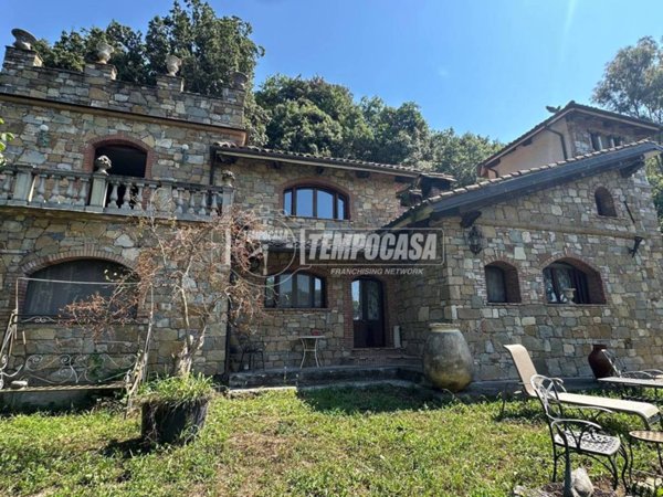 casa indipendente in vendita a Sanremo