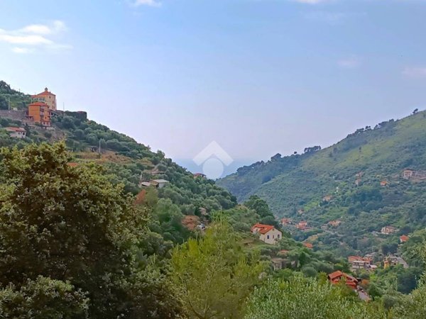 appartamento in vendita a Sanremo in zona Coldirodi