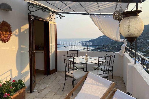 casa indipendente in vendita a Sanremo in zona Coldirodi