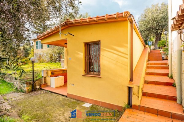 casa indipendente in vendita a Sanremo