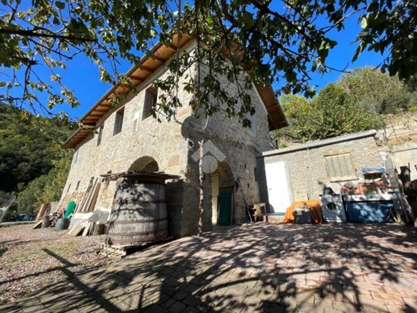 casa indipendente in vendita a Sanremo in zona Coldirodi