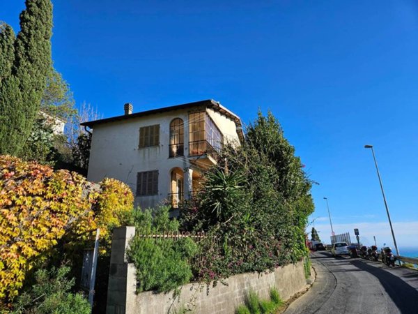 casa indipendente in vendita a Sanremo