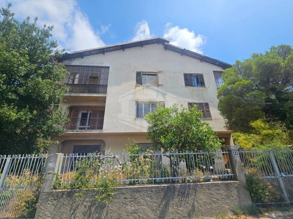 casa indipendente in vendita a Sanremo in zona Poggio