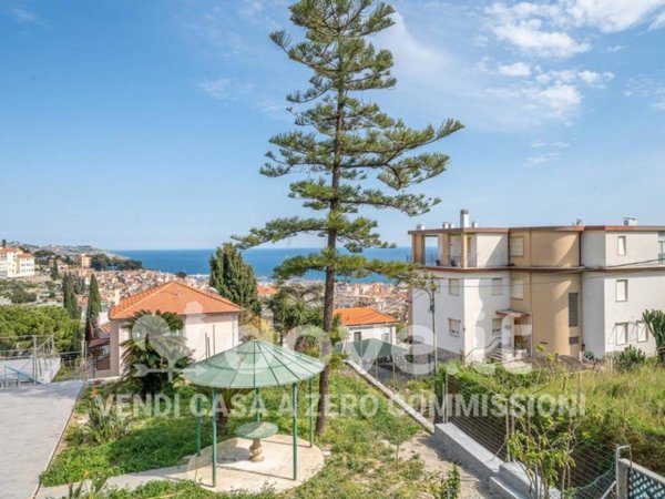 casa indipendente in vendita a Sanremo