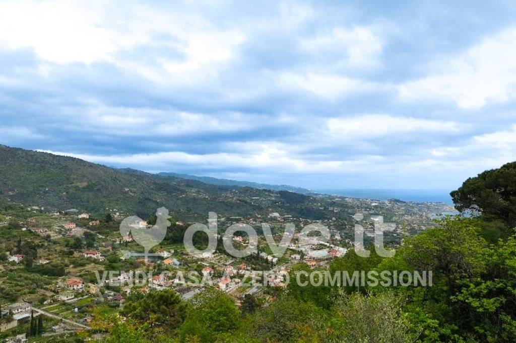 appartamento in vendita a Sanremo in zona Coldirodi