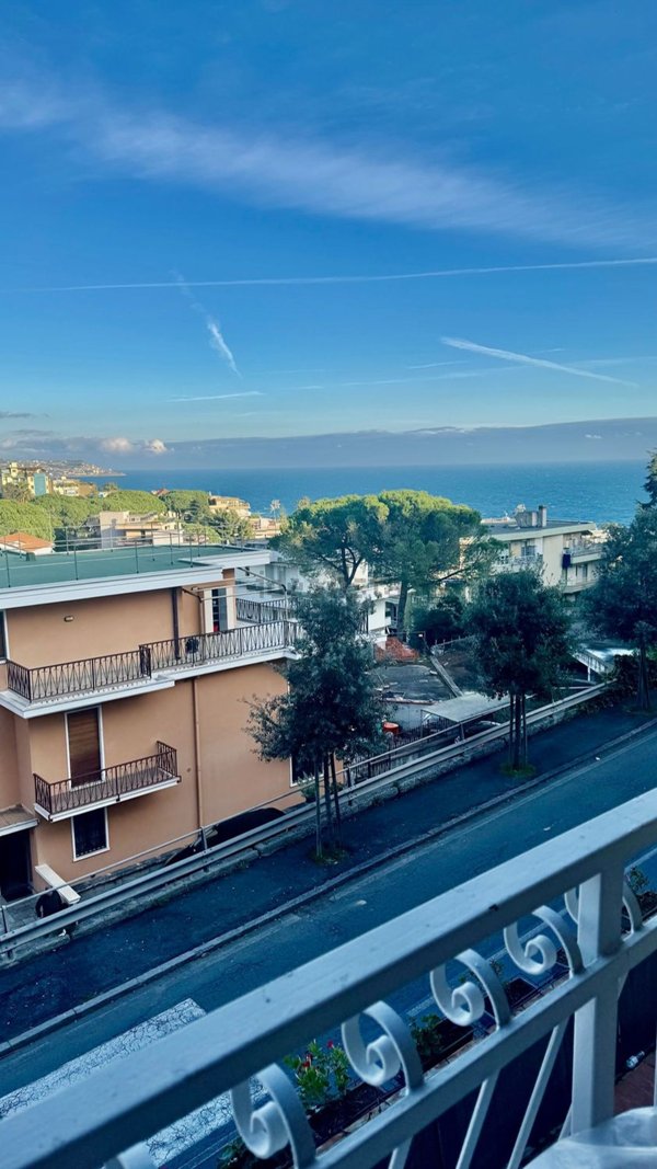 appartamento in vendita a Sanremo in zona Coldirodi