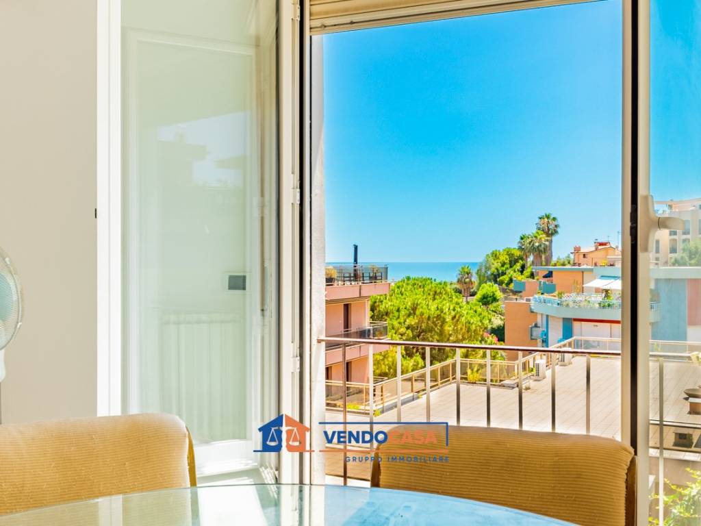 casa indipendente in vendita a Sanremo