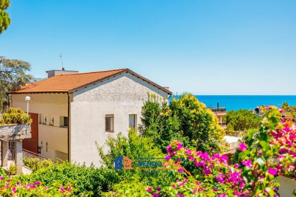 casa indipendente in vendita a Sanremo
