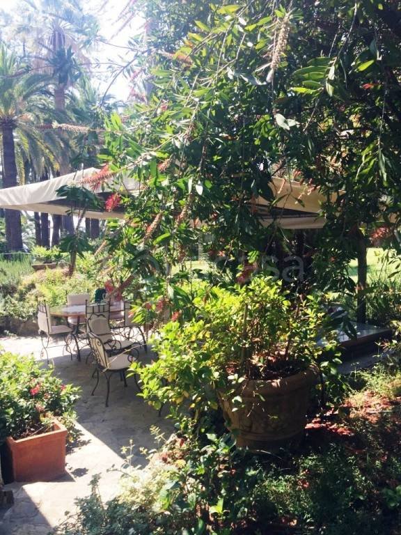 casa indipendente in vendita a Sanremo