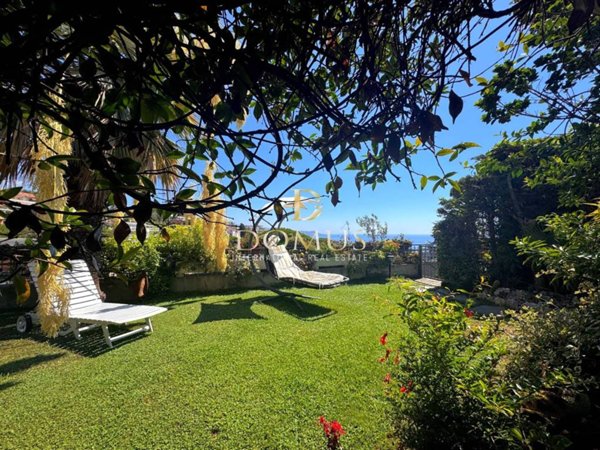 appartamento in vendita a Sanremo in zona Coldirodi