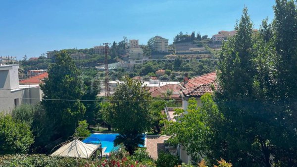 casa indipendente in vendita a Sanremo