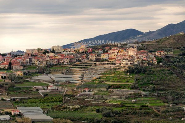 appartamento in vendita a Sanremo in zona Poggio