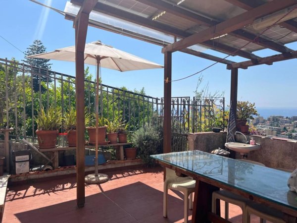 casa indipendente in vendita a Sanremo in zona San Romolo