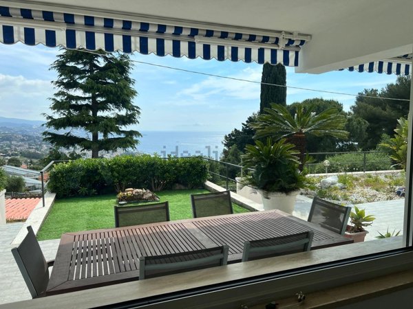 appartamento in vendita a Sanremo in zona Coldirodi