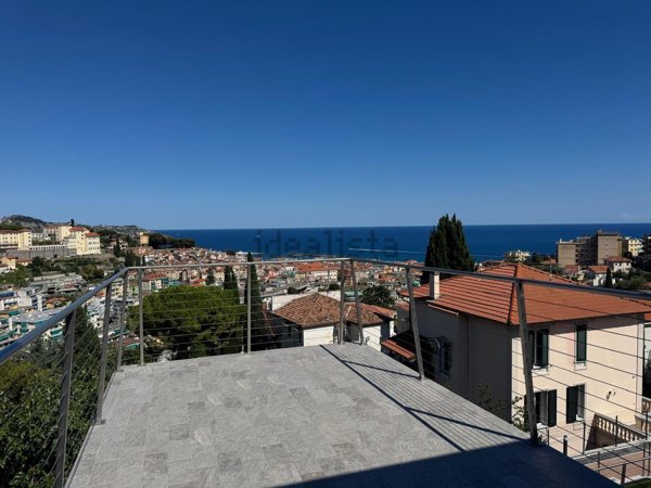 appartamento in vendita a Sanremo