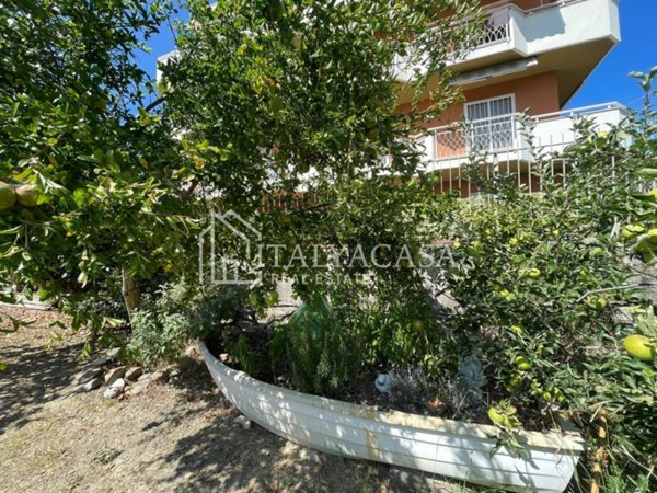 casa indipendente in vendita a Sanremo