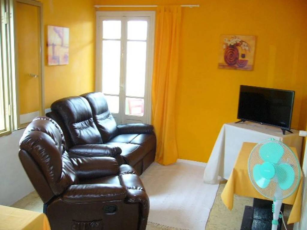 casa indipendente in vendita a Sanremo in zona Poggio