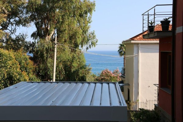 appartamento in vendita a Sanremo in zona Bussana