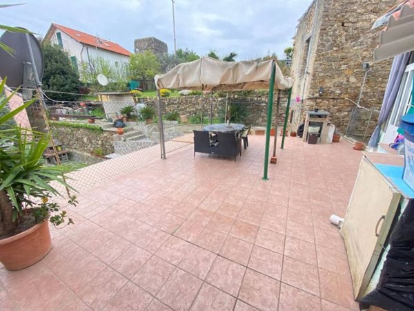 appartamento in vendita a Sanremo in zona Bussana