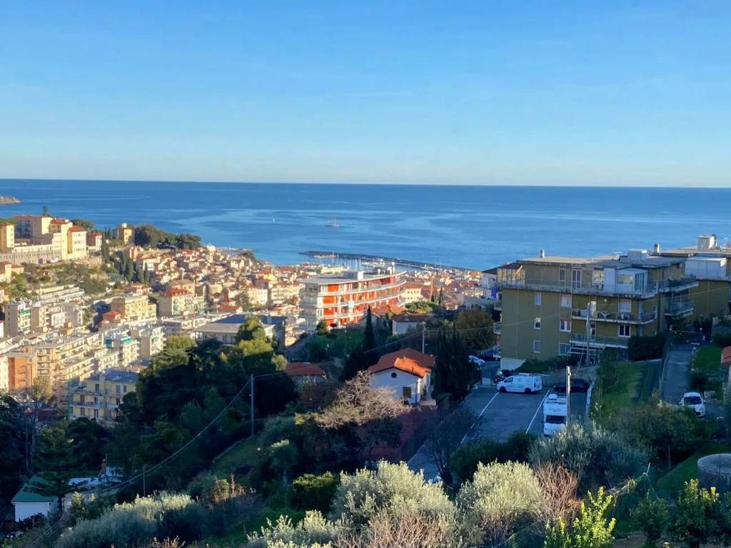 casa indipendente in vendita a Sanremo