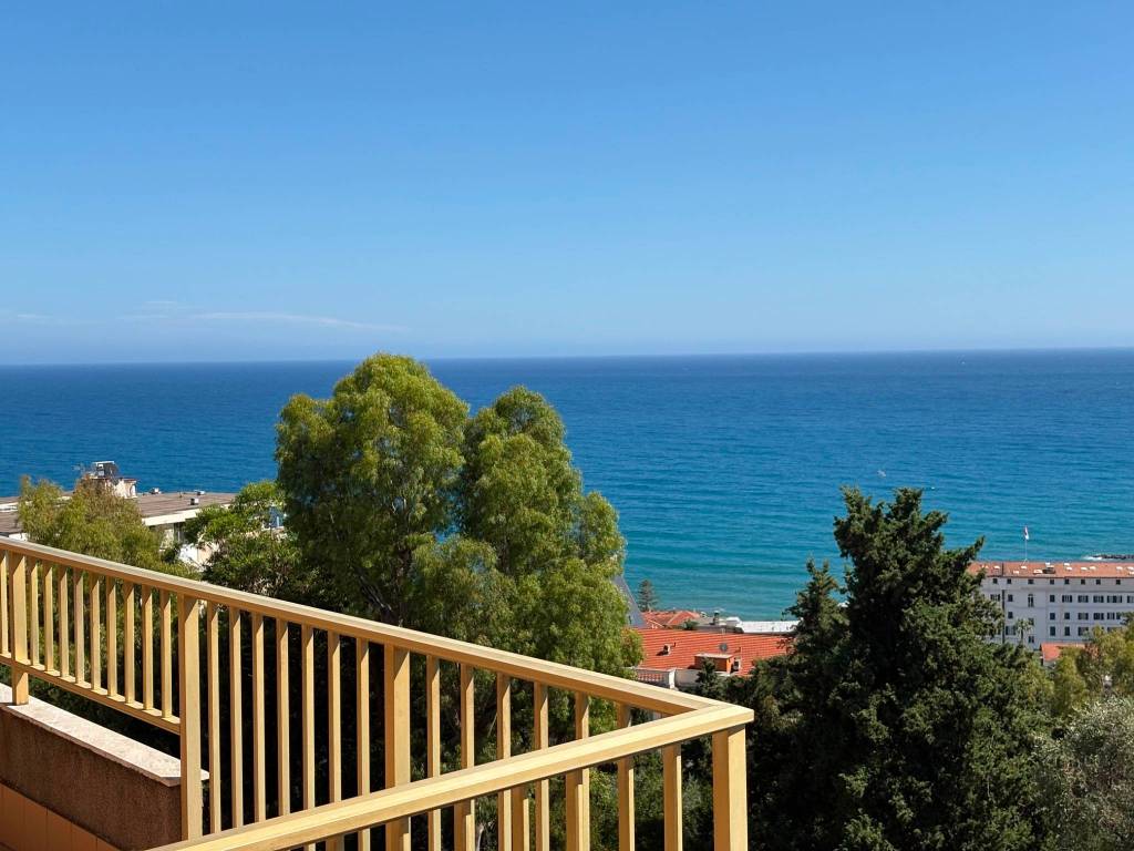 appartamento in vendita a Sanremo