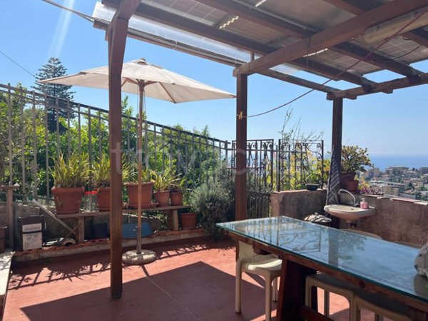casa indipendente in vendita a Sanremo in zona San Romolo