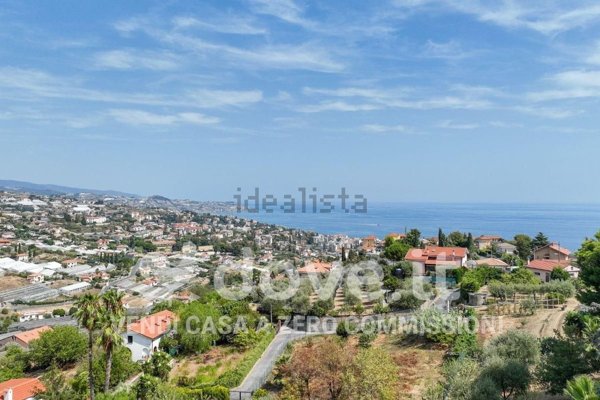 casa indipendente in vendita a Sanremo in zona Coldirodi