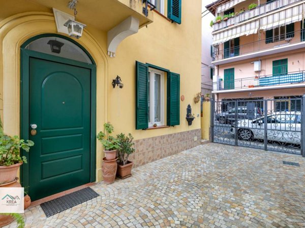 casa indipendente in vendita a Sanremo