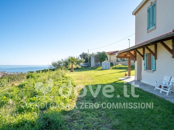 casa indipendente in vendita a Sanremo