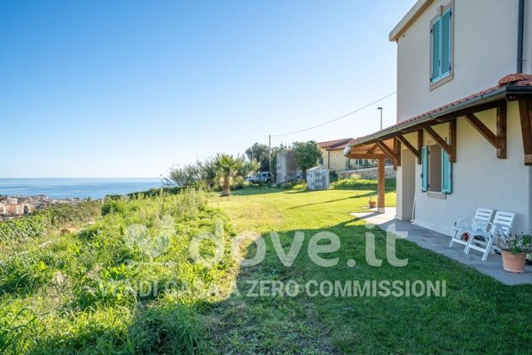 appartamento in vendita a Sanremo in zona Coldirodi