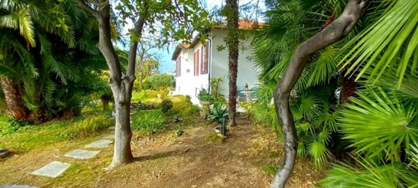 casa indipendente in vendita a Sanremo