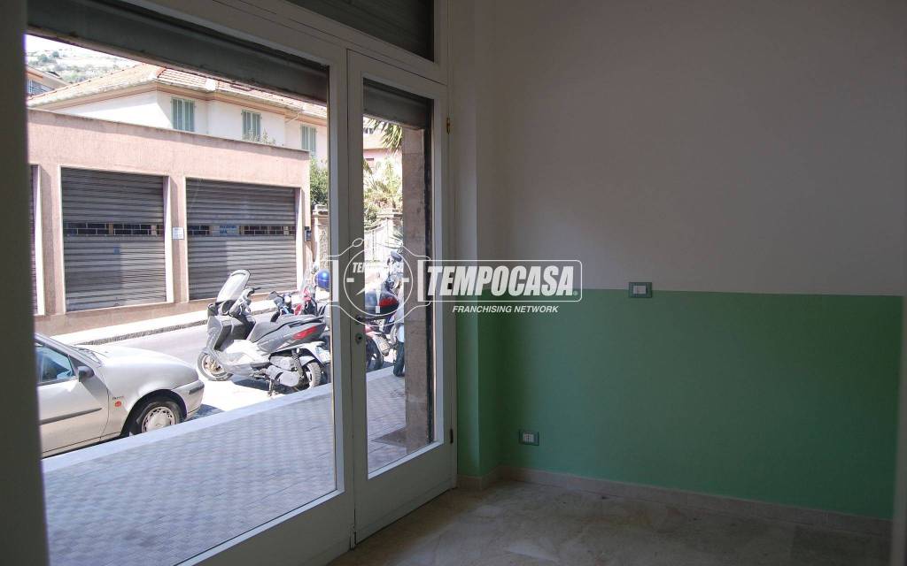 quadrivano in vendita a Sanremo