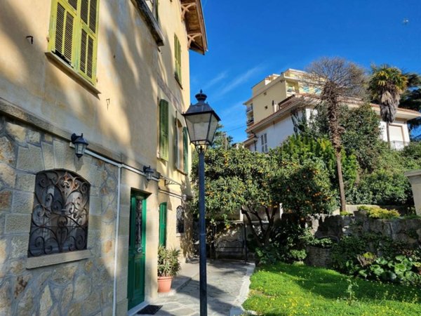 casa indipendente in vendita a Sanremo