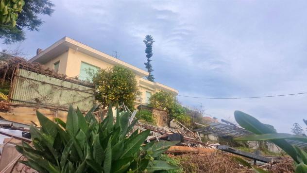 casa indipendente in vendita a Sanremo