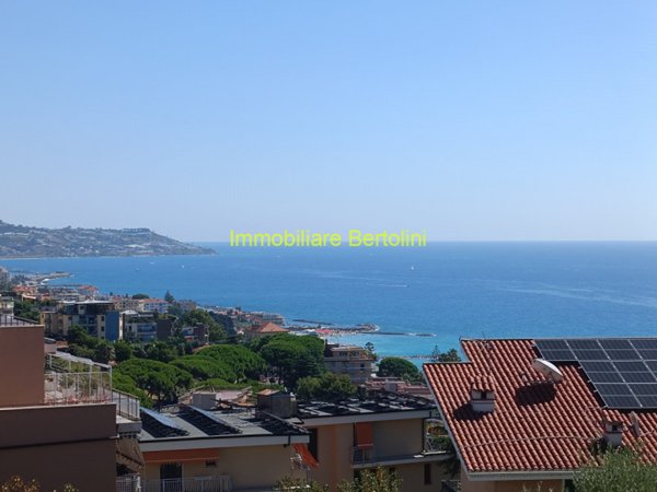 casa indipendente in vendita a Sanremo