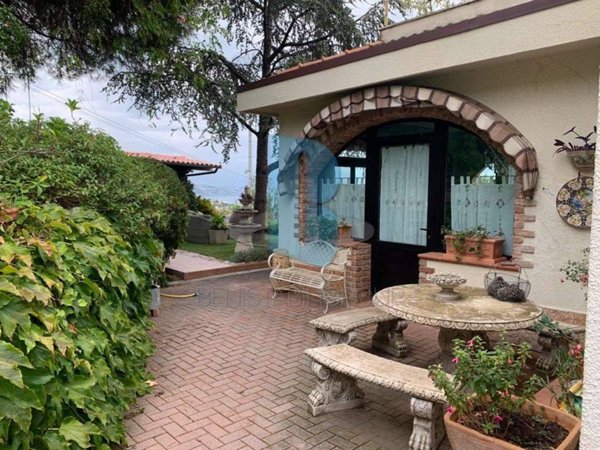 casa indipendente in vendita a Sanremo