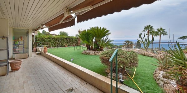 appartamento in vendita a Sanremo in zona Coldirodi