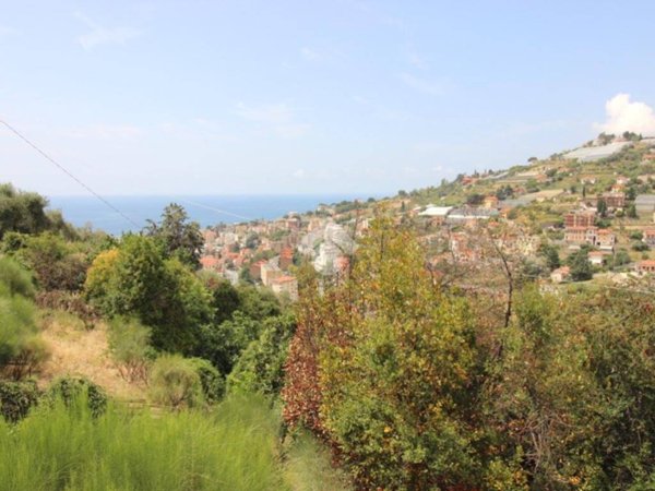 casa indipendente in vendita a Sanremo