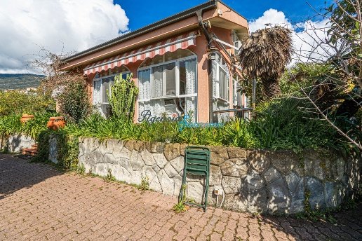 casa indipendente in vendita a Sanremo