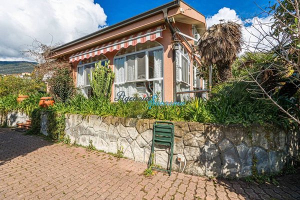 casa indipendente in vendita a Sanremo