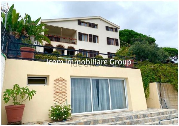 casa indipendente in vendita a Sanremo in zona Coldirodi