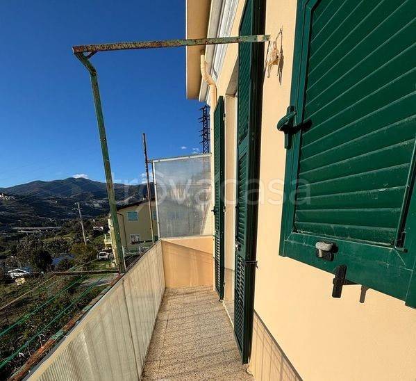 appartamento in vendita a Sanremo in zona Bussana