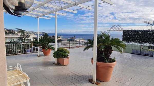 appartamento in vendita a Sanremo in zona Coldirodi