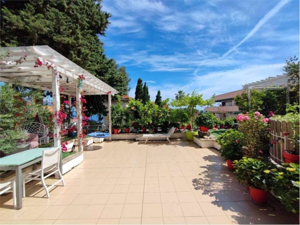 appartamento in vendita a Sanremo in zona Coldirodi